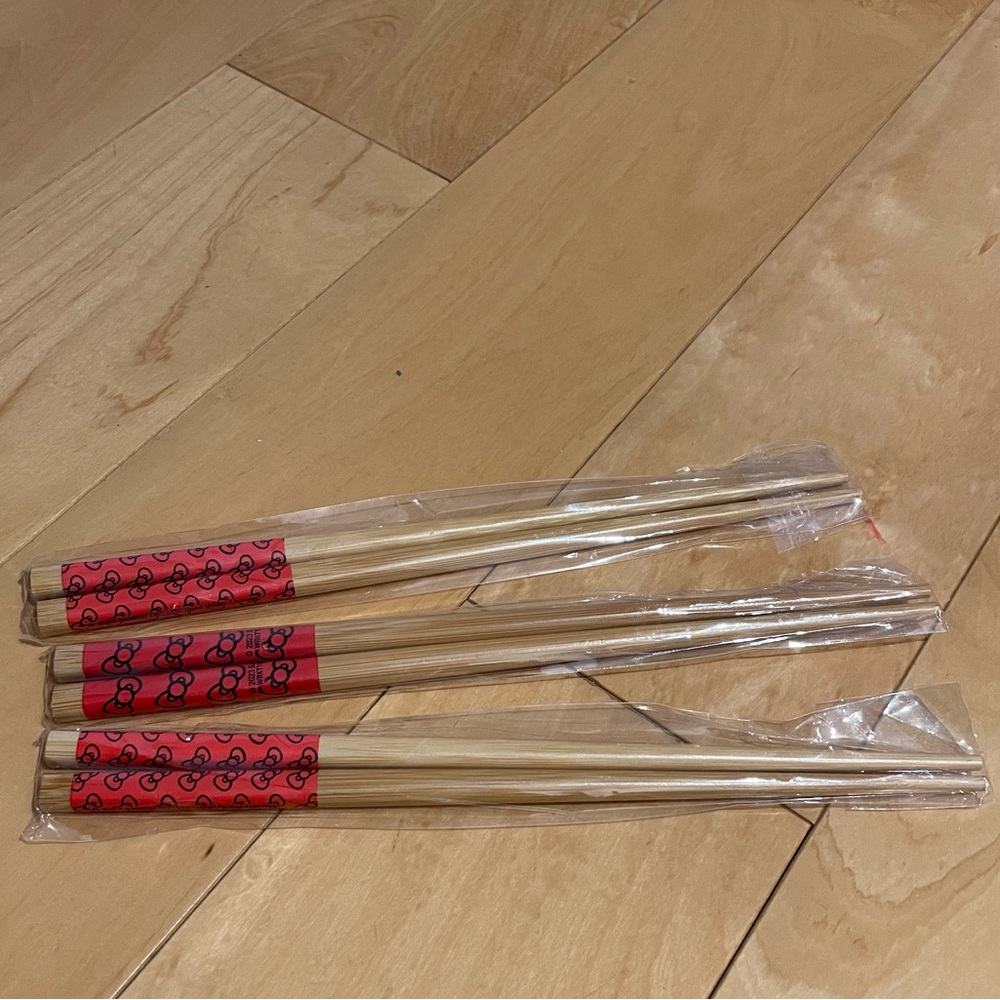 3 new pairs of hello kitty bow chopsticks